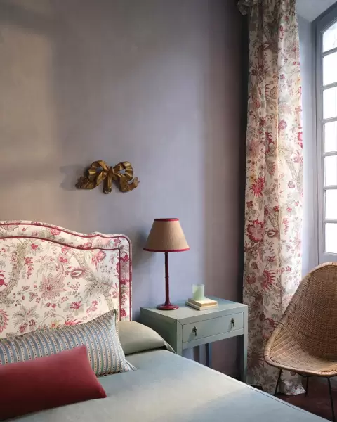 Domino by Manuel Canovas