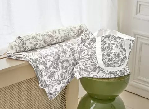 Les Belles Toiles de Jouy Tissus 2 by Camengo